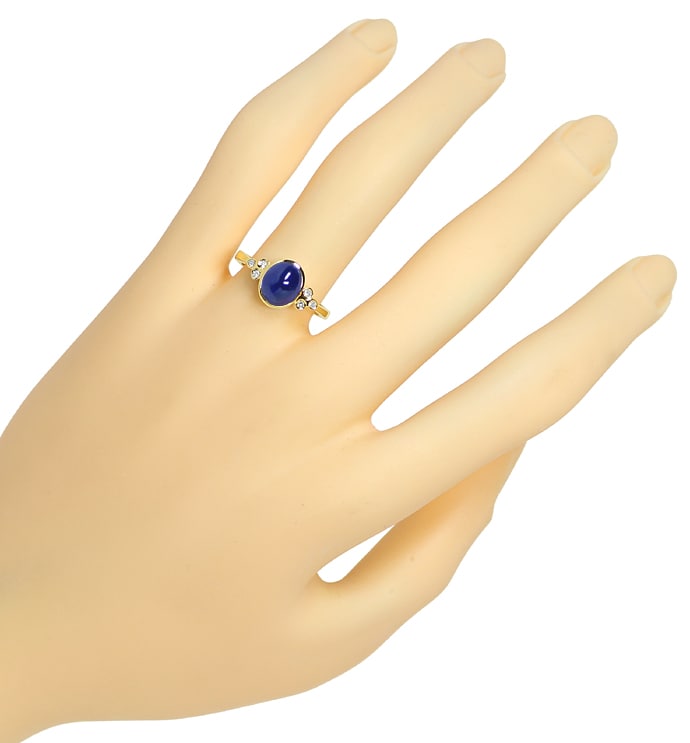 Foto 4 - Diamanten-Goldring 2,3ct blauer Spitzen Saphir Cabochon, Q0264